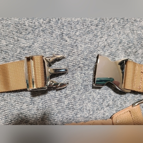 Samantha Brown Quilted Belt Sling Bag - Picture 6 of 10